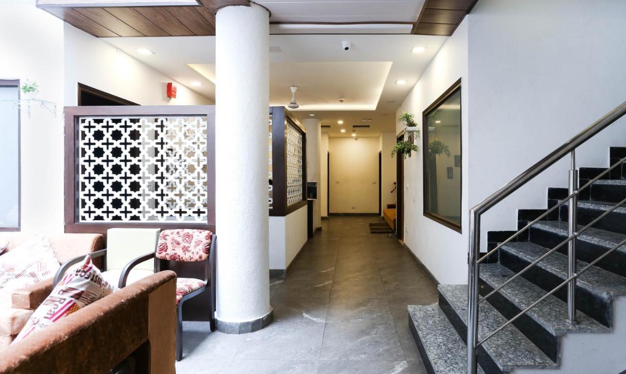 Hotel Seven- Center Of City Chandigarh Ngoại thất bức ảnh