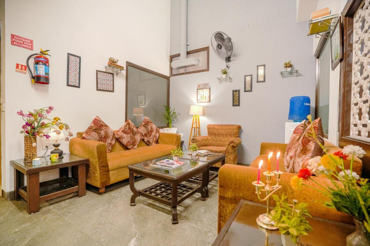 Hotel Seven- Center Of City Chandigarh Ngoại thất bức ảnh