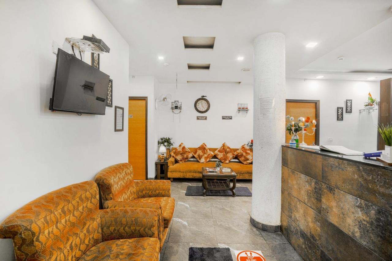 Hotel Seven- Center Of City Chandigarh Ngoại thất bức ảnh