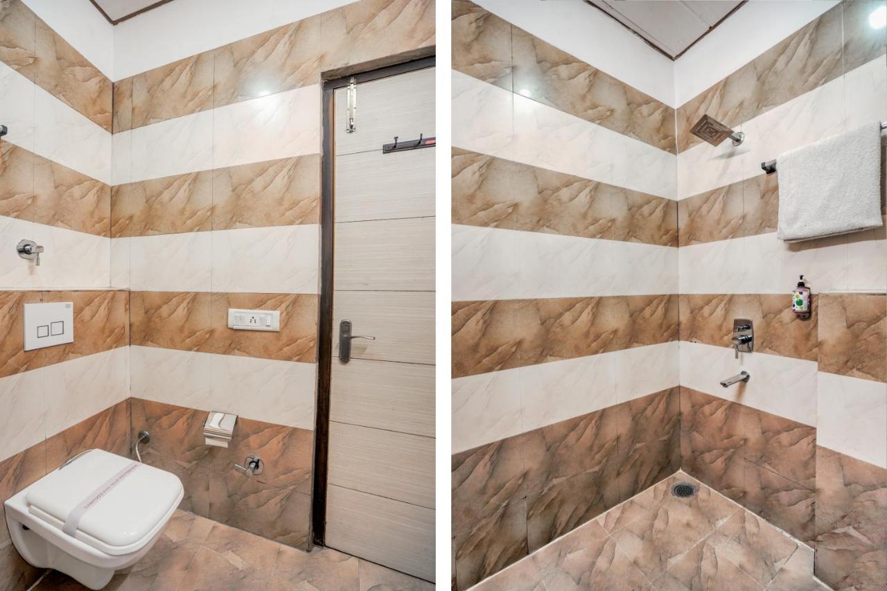 Hotel Seven- Center Of City Chandigarh Ngoại thất bức ảnh